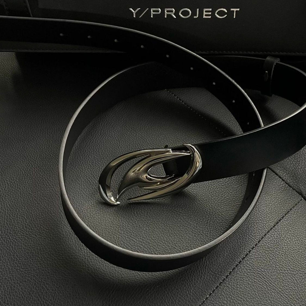 Avant-Garde Metal Buckle Leather Belt Unisex Waist Belt