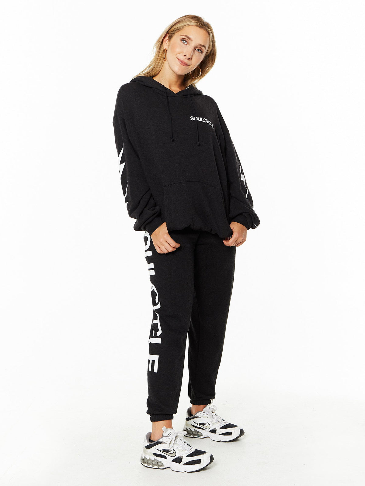 RELAXED BOLT HOODIE